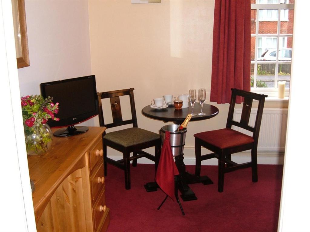 The Wheatsheaf Inn Cuckfield الغرفة الصورة
